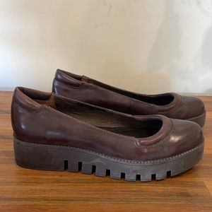 Maxstudio lugg sole loafers- NWOT